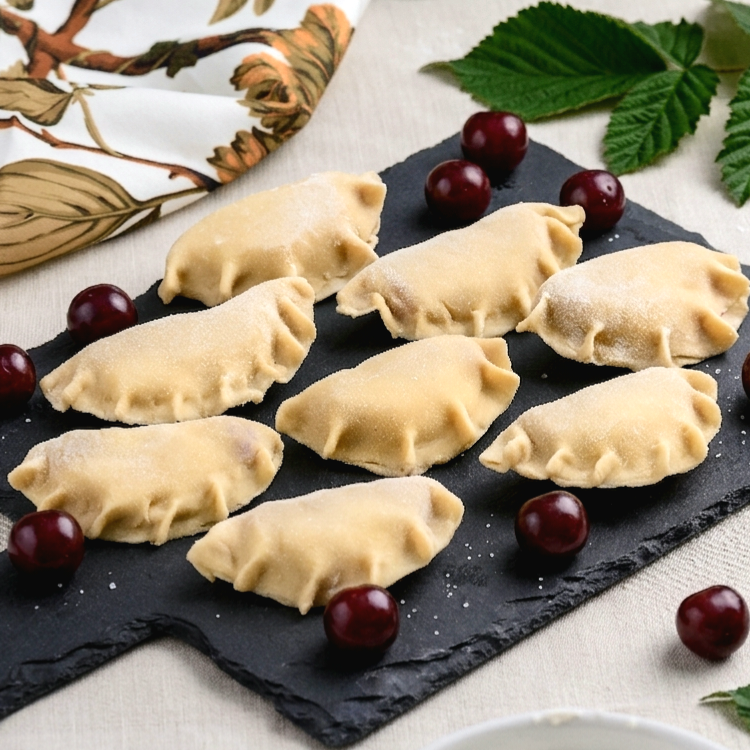 Вареники с вишней (П/Ф)